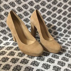 NWT MK MICHAEL KORS KHAKI PUMPS